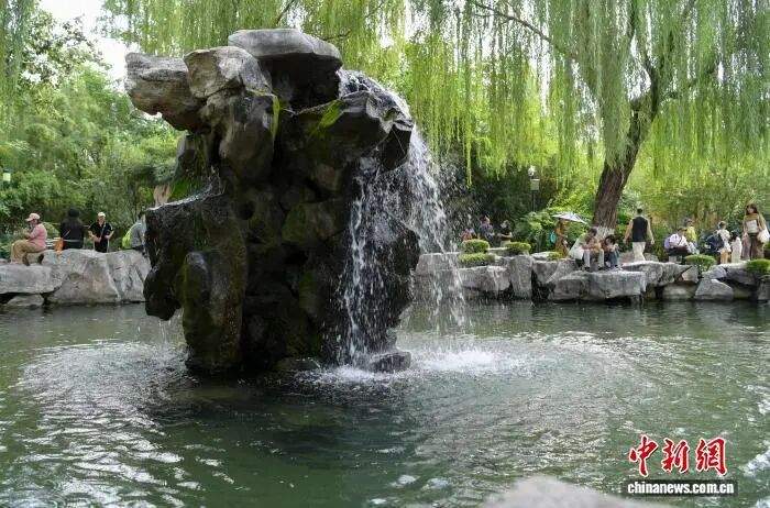 人这一辈子，一定要去济南赏一次泉！