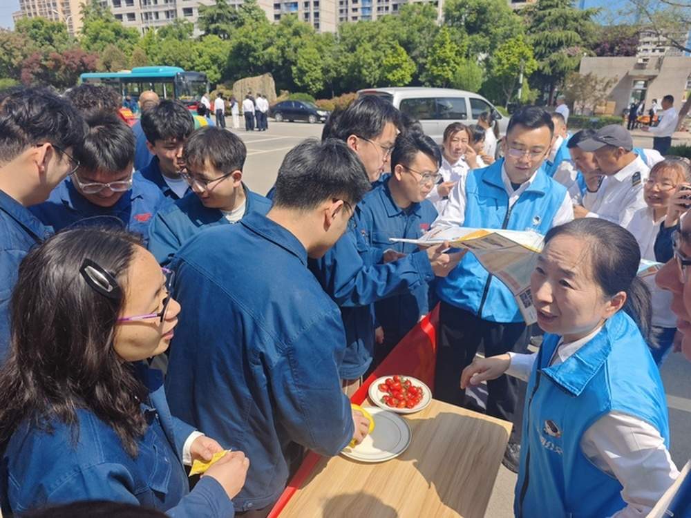 实探济南公交270路开通试运行首日：接驳地铁站，出行更方便