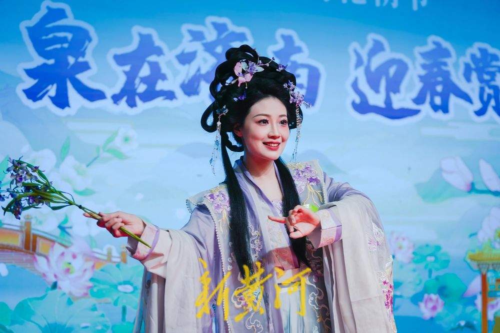 花朝节“十二花神”选拔启动，约百位汉服佳丽展古韵风华