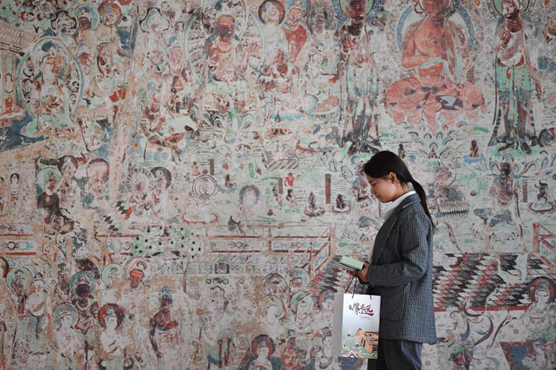  Close up | "What he cares about are the most critical problems facing Dunhuang"