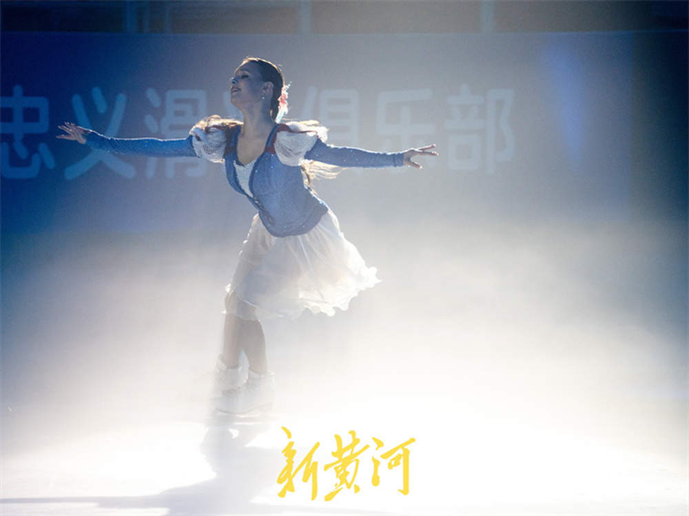 当“茉莉花”遇上冰上芭蕾！冬奥冠军谢尔巴科娃惊艳泉城