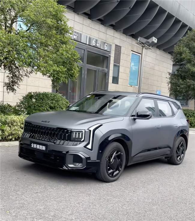 试驾起亚全新赛图斯，一口价7.99万起，国庆出行全场景适配