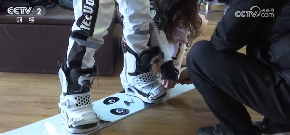 “冷资源”持续释放“热效应” 冰雪经济蕴含巨大商机激荡消费活力