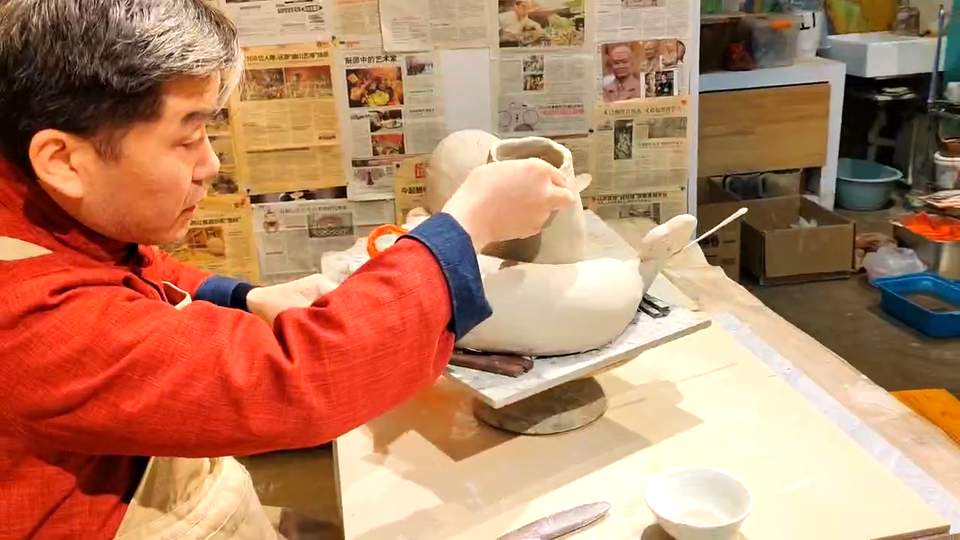 春意盎然“巳升升”，非遗陶塑演绎生肖新风尚