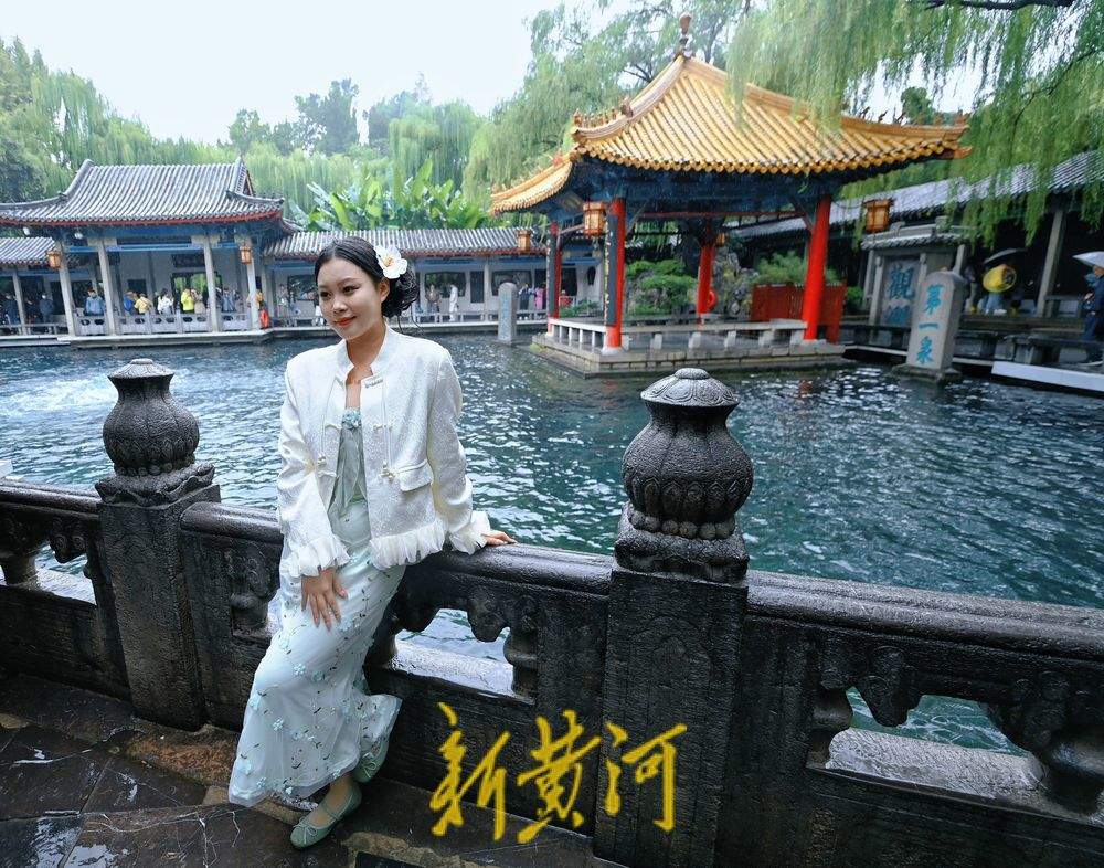 “撒欢儿”奔涌 济南趵突泉地下水位半个月上涨87厘米 