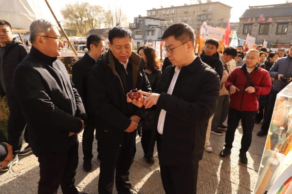 山东省暨济南市2025年宪法宣传周启动仪式 全省“非遗传承＋普法宣传”创新项目成果展示活动举行