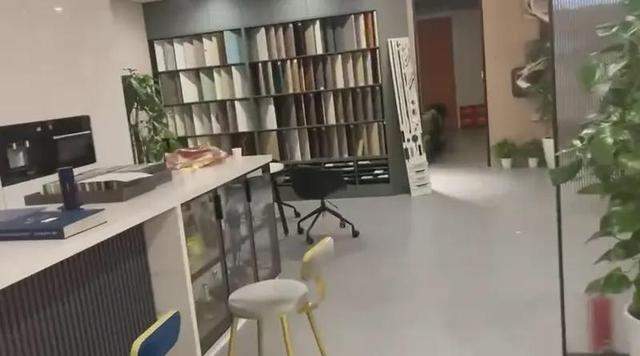 上海知名“全屋定制”门店失联 有数十人跌入深坑