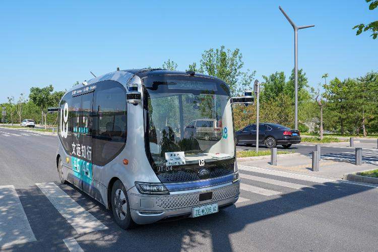 自动驾驶车大规模上路,还有多远?