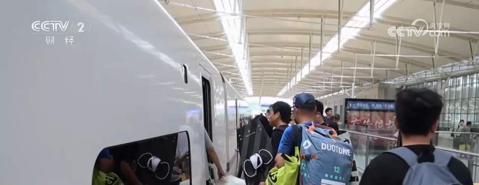 暑期出行需求旺盛 “旅游+铁路”助“燃”各地文旅市场