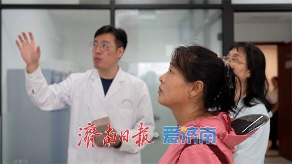 2026济南国际泉水节“泉畔对话”第四期主题沙龙举行 市民代表探秘地铁建设硬核护泉