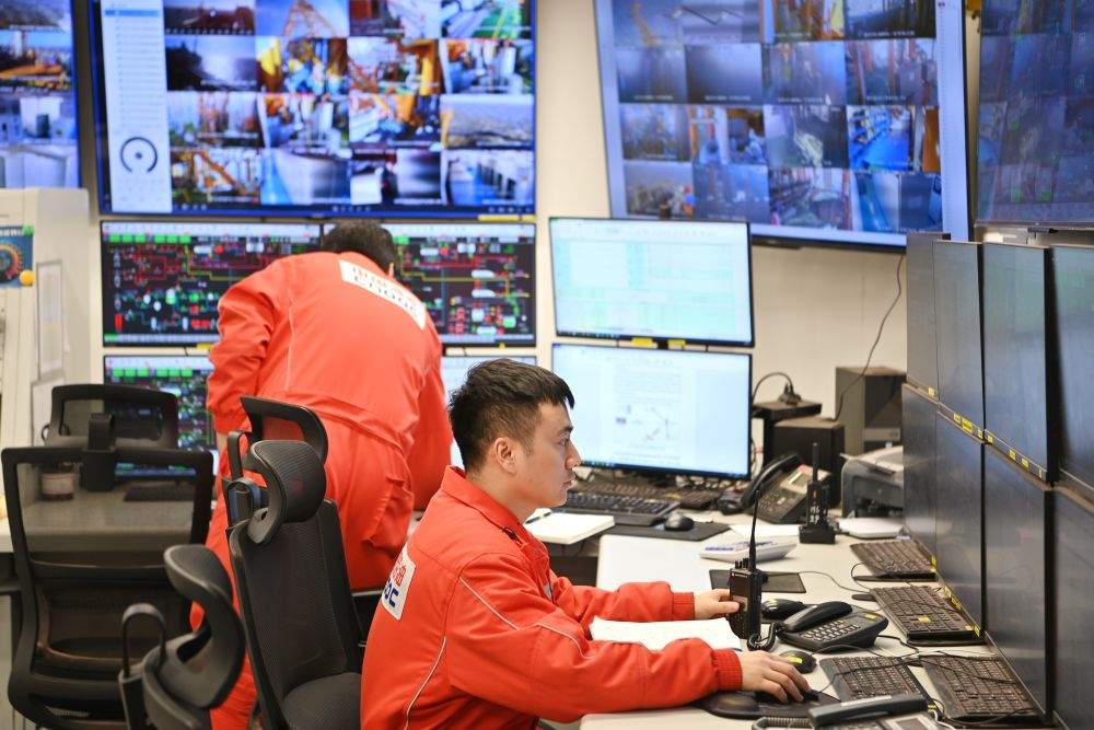 “00后”海上石油工人的青春守望