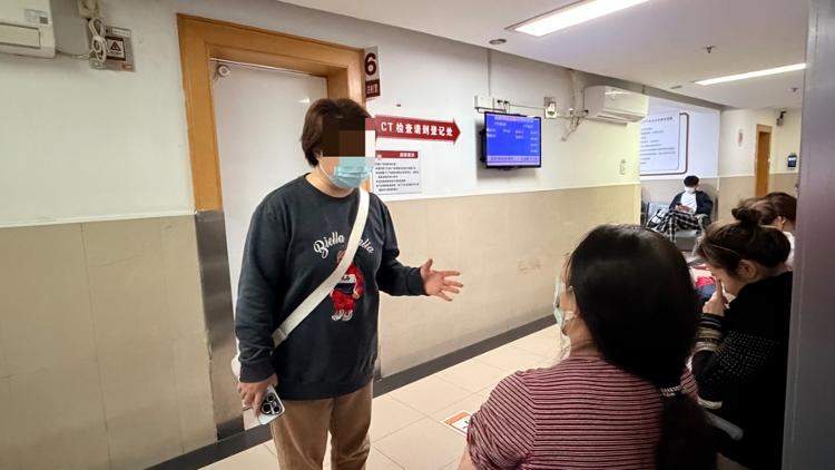 花上千元考陪诊师证，然后呢？