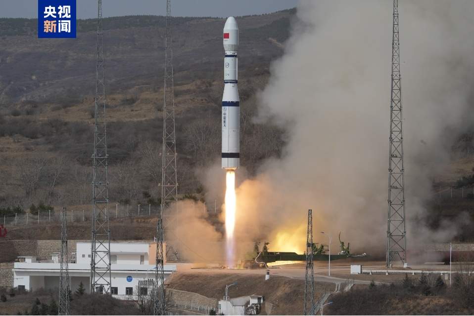 我国成功发射天平三号A星02星