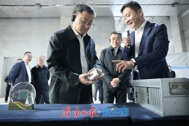 创新创业工作现场推进会议召开 于海田主持并讲话