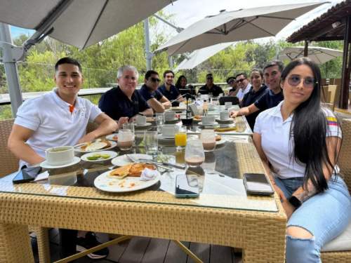 手作愈心灵，ATFX墨西哥团队激发灵感创新团建新范式