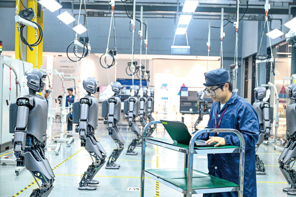 无数微小创新涌现，点亮一个壮阔未来——代表委员眼中的未来产业