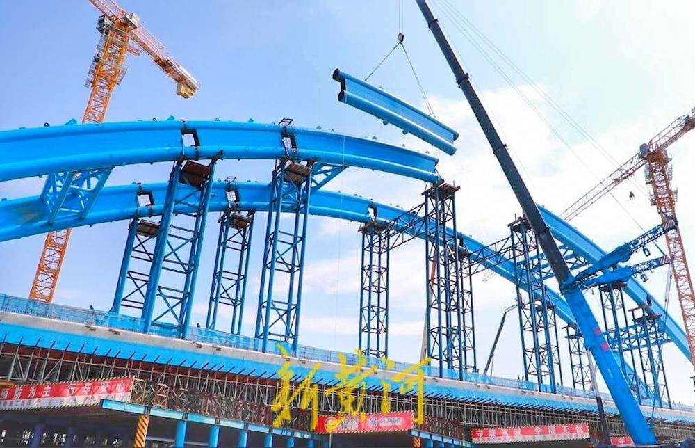 济枣铁路全线首座系杆拱桥顺利合龙