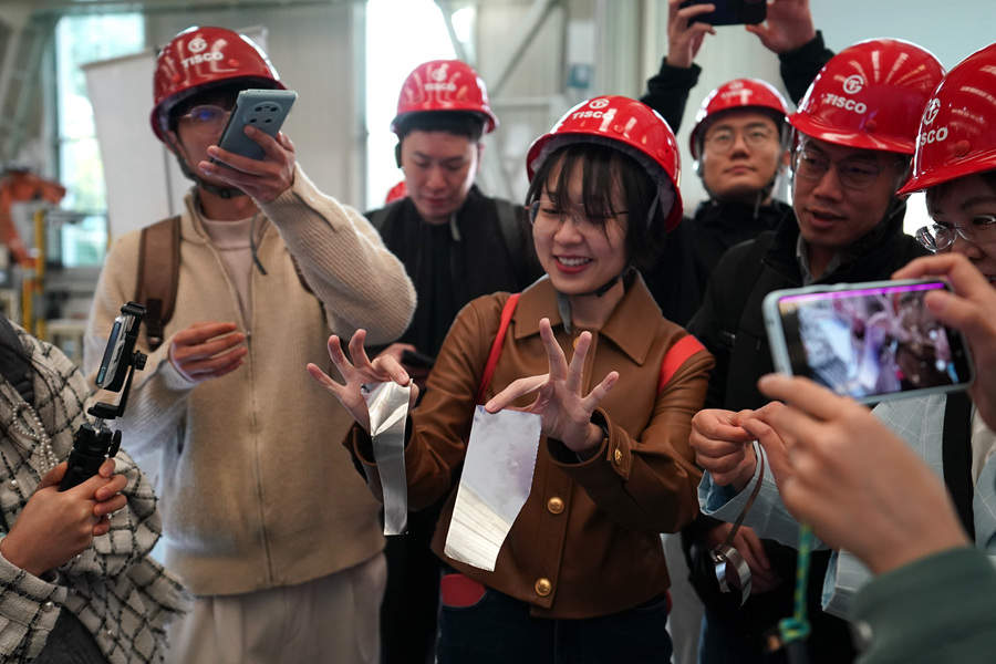 向新之翼丨科学的未来在青年——习近平总书记关心青年创新创造的故事