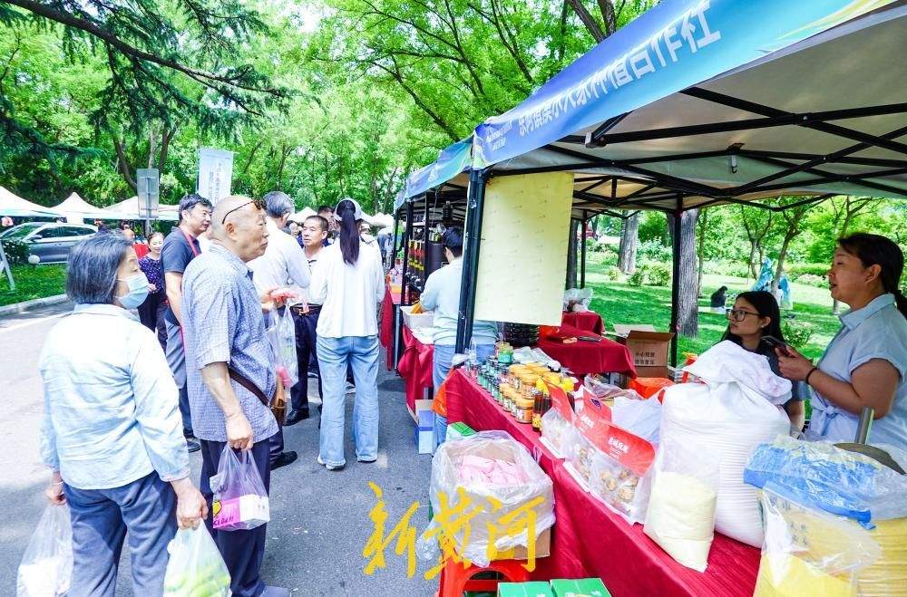 农广优品进社区，高素质农民培育成果亮相南郊宾馆