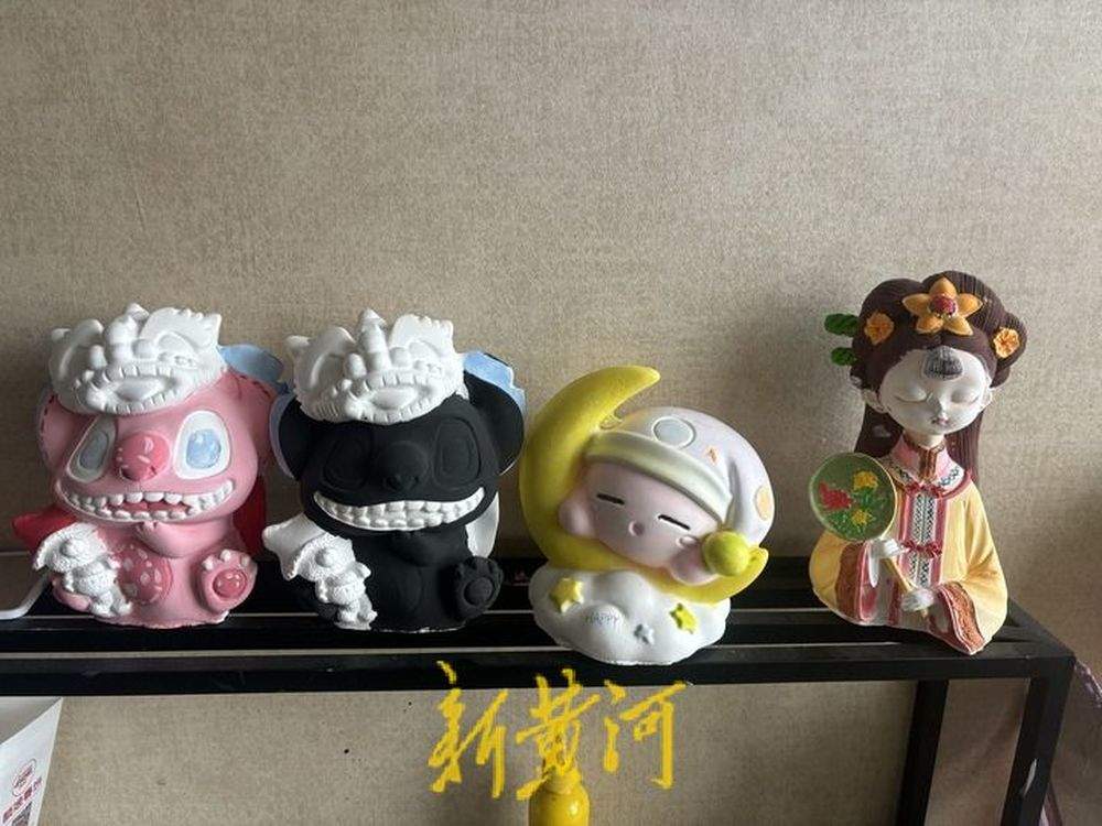 手工DIY店里可以美甲，火锅店里卖奶茶，济南街头“店中店”抱团取暖