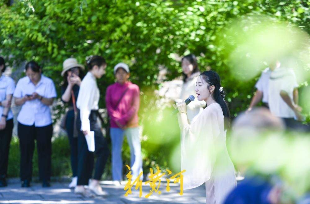 一年四季 泉在济南丨济南明湖好戏连台 吕韵唱响遐园