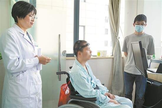 用“意念”开灯、给情绪照“X光”……国内非侵入式脑机接口技术进入应用新赛道