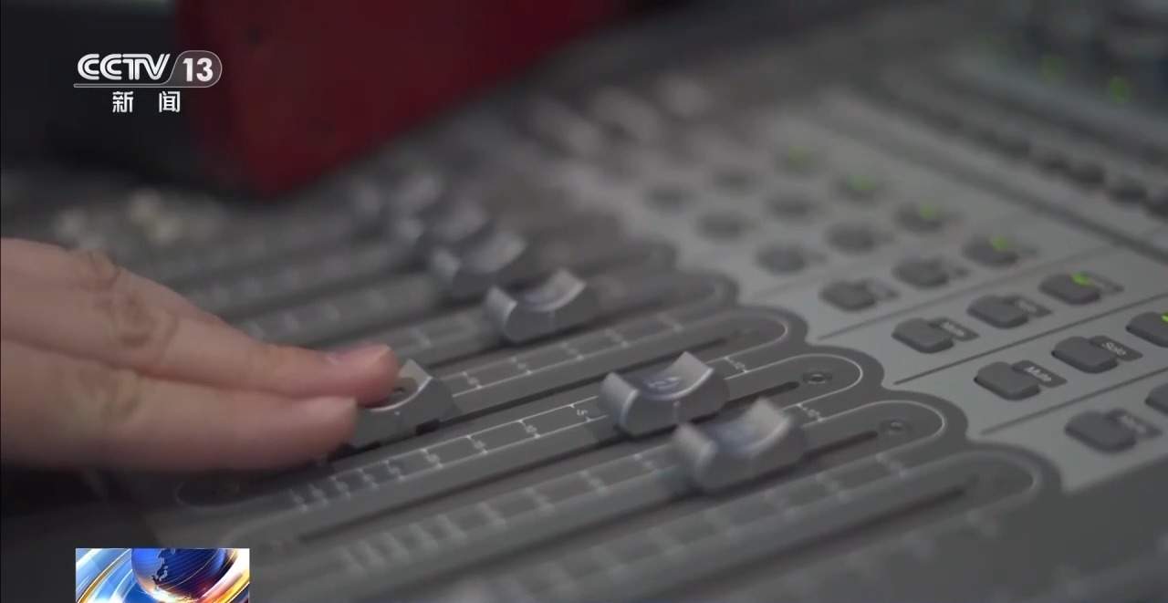 配音演员声音被批量“偷走” 该怎么证明“声音是我的”？