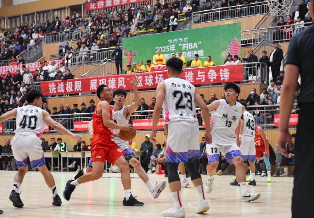 大漠与雪山拦不住一颗飞向天边的篮球