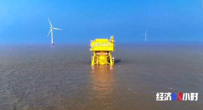 中国算力基建开辟海上赛道 探访全球首个海底数据中心