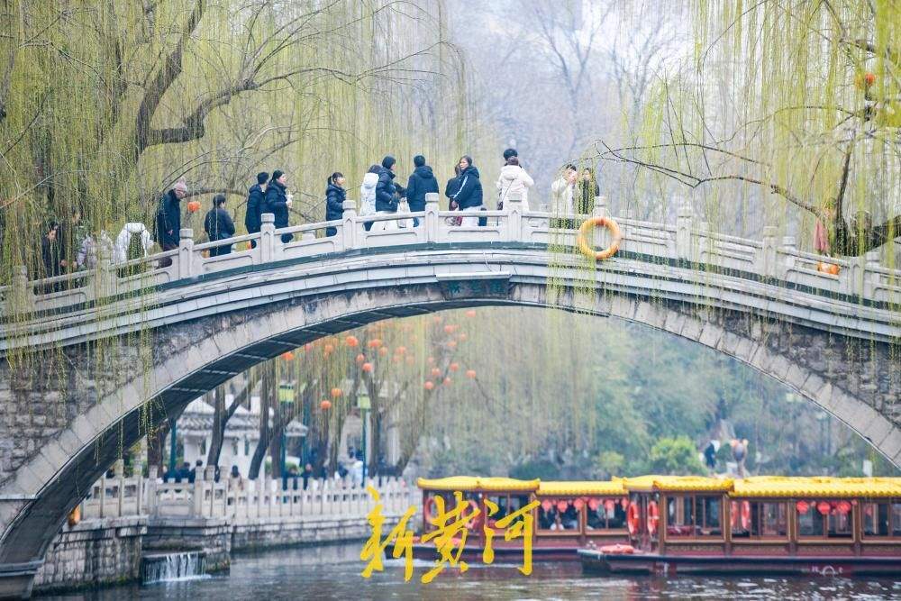 节后错峰游热度不减,济南景区人潮涌动迎春来