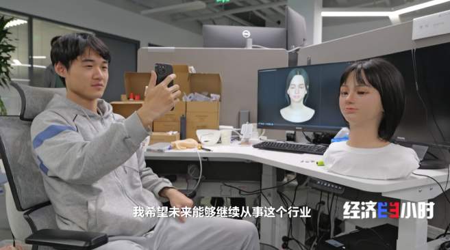 17岁女生实习时晕倒摔断4颗牙 8万多医疗费由谁承担?