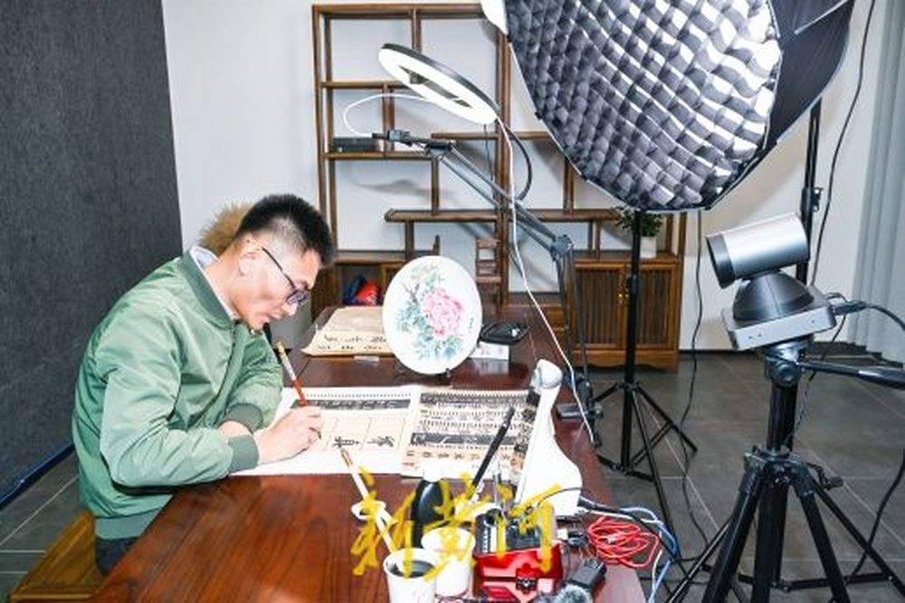 “文艺两新”集聚区实践基地落户印象济南