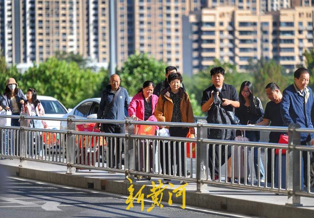 返程客流高峰到来，济南三大火车站 “双节”假期预计发送旅客260万人次