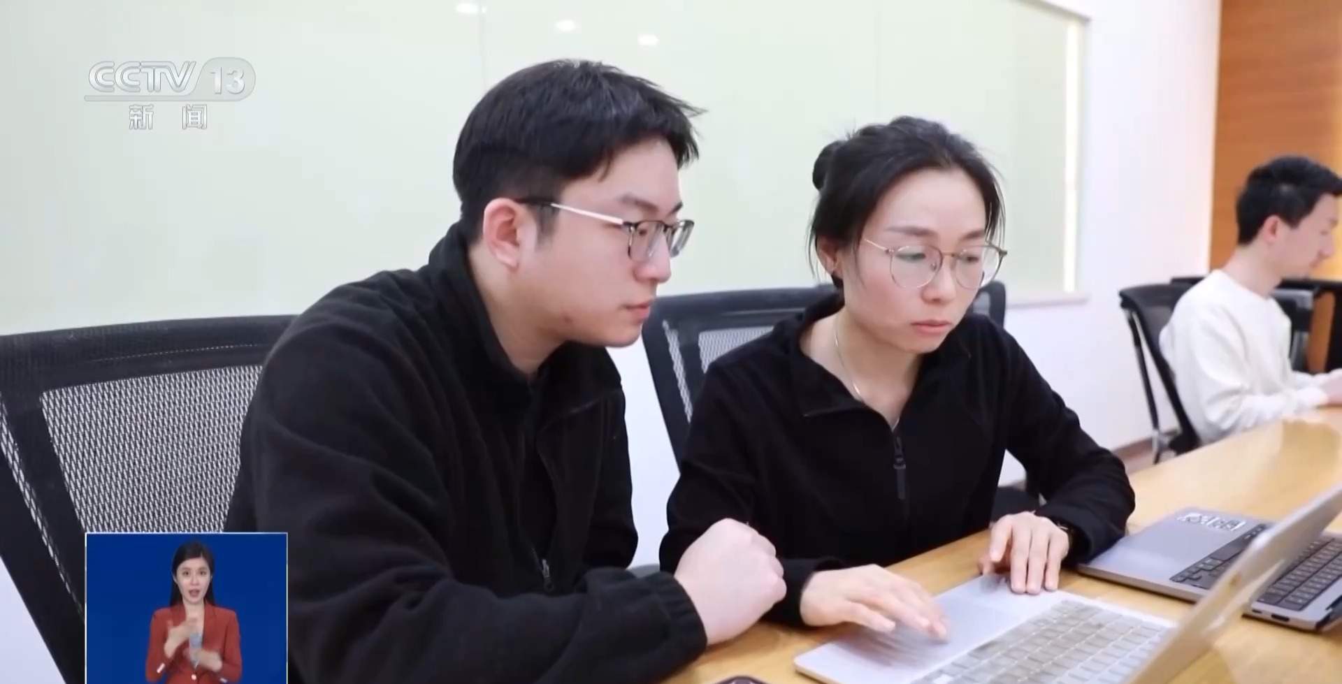 网友热衷养AI“龙虾” 全新AI智能体都有哪些本领？