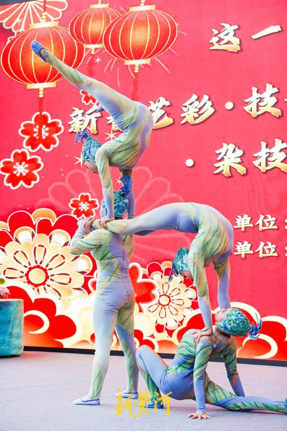 新春展演跨界合作，济南美术馆里秀杂技