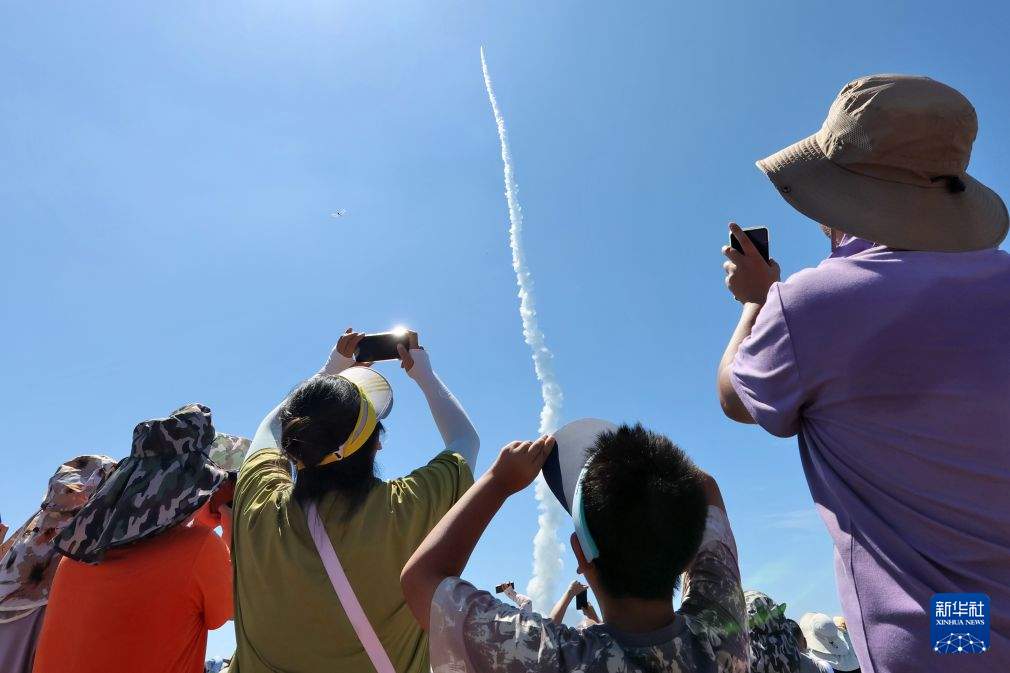 我国成功发射东方慧眼高光谱01、02星