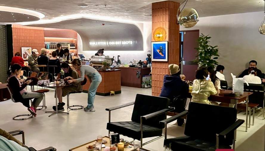 让心理学融入烟火日常！济南这家店数载春节“听雨撑伞”