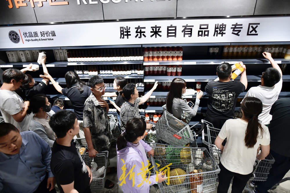 济南版“胖东来”超市来了 30秒延时摄影记录火热开场