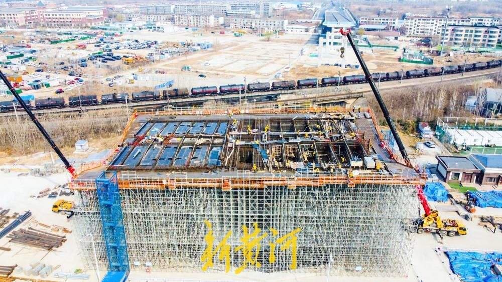 济南小清河双跨河桥临时封闭 腾出空间建腊山河西路北延高架
