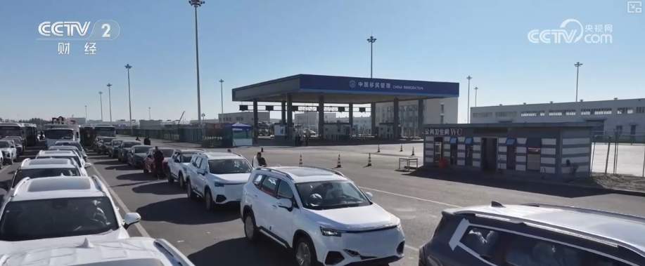 34.1万辆,创新高!汽车出口“井喷式”增长 电动汽车成热门车型