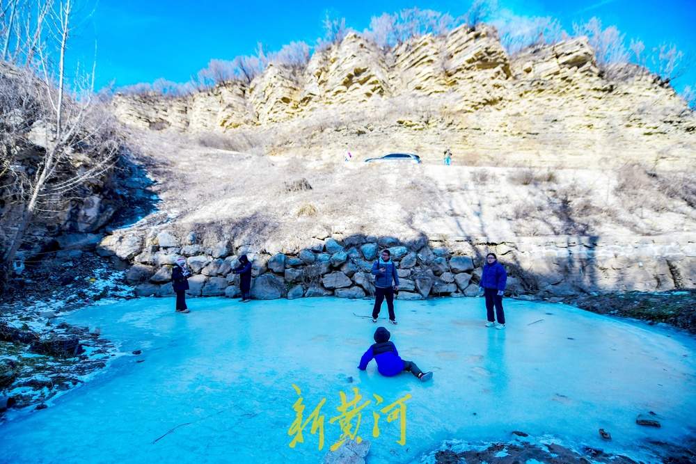 哈尔滨？济南！泉城市区这里藏着一处“冰河时代”