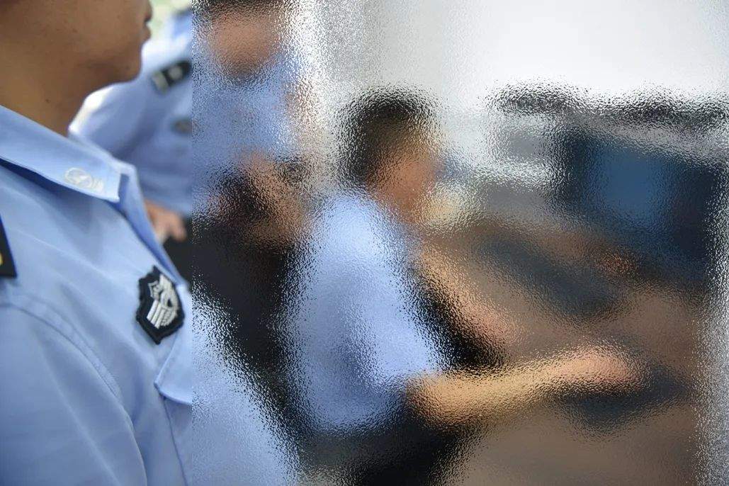 “不能露脸”的获奖者,全网刷屏!