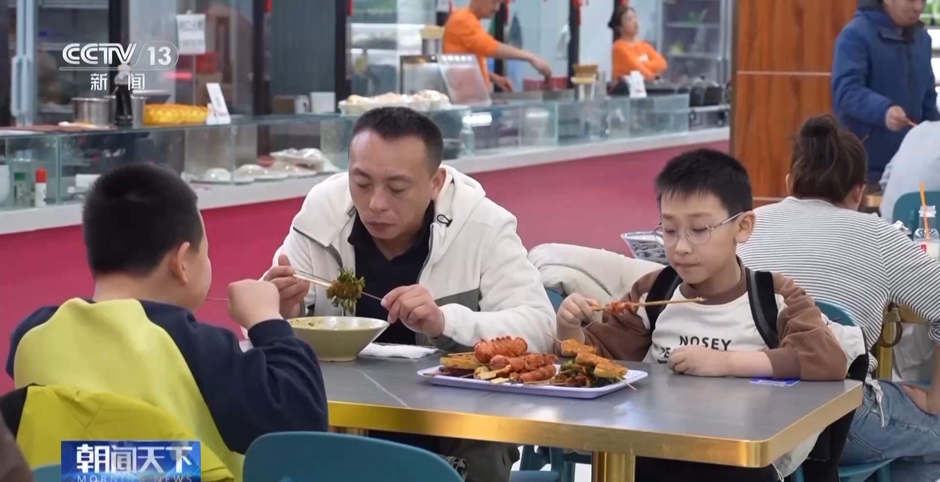 国产电影热度不减 三、四线及以下城市成票房重要来源