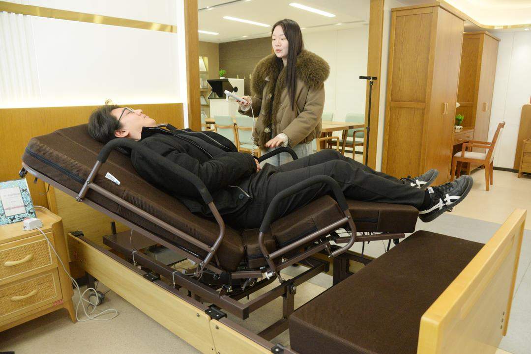 “难买又难卖”？老年用品的生意经该咋念