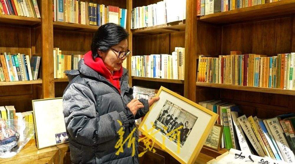 让世界看到中国时尚 锦色华光：周锦的时尚传奇