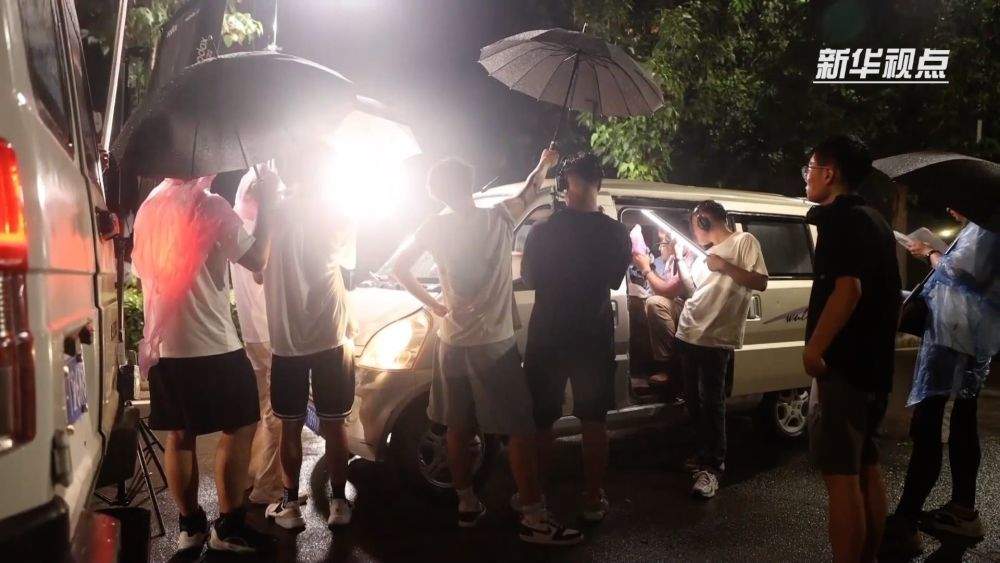 新华视点|两会聚焦:解锁繁荣新大众文艺新思路