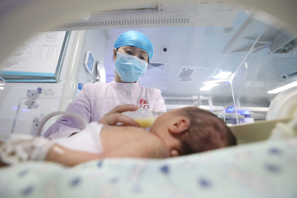 向着美好未来接续奋斗——全国两会传递信心与力量