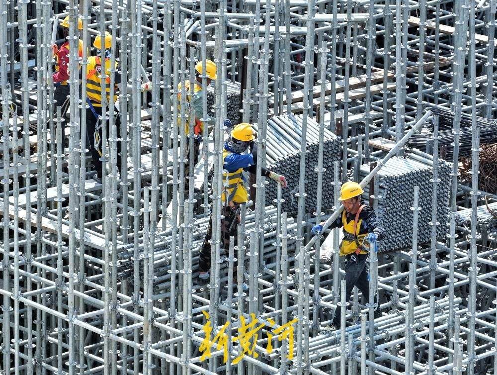 烟台南站站房建设冲出正负零