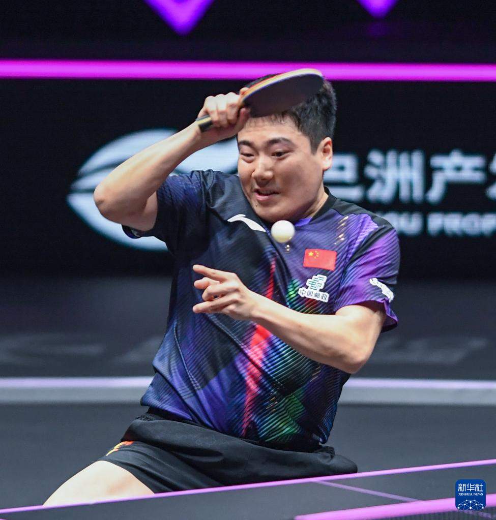 乒乓球——WTT重庆冠军赛：梁靖崑晋级男单16强