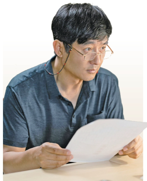 “救救郭晓东”上热搜“老式父亲”又火了